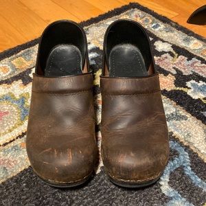 Dansko 'Professional' Oiled Leather Matte Brown Clog; size 40
